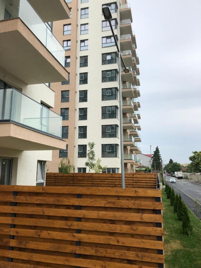 Fancy Westpark 2 Residence Lakeview W7 Букурещ Екстериор снимка